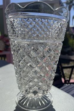 Vintage Wexford By Anchor Hocking Flower Vase 10"