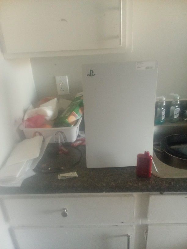 PlayStation 5 Needs Repairing Fully Works