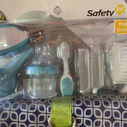 Baby grooming kit missing thermometer