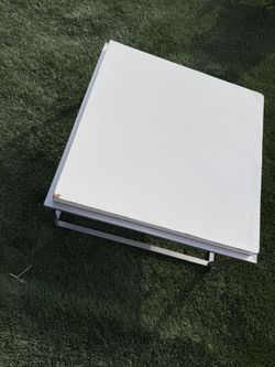 White Coffee table