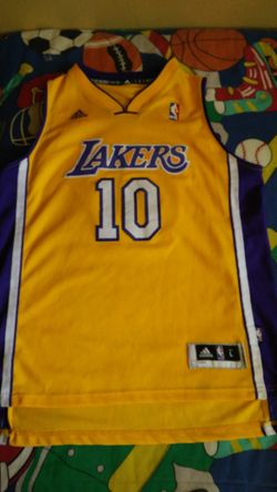 LAKERS JERSEY SIZE LARGE YOUTH