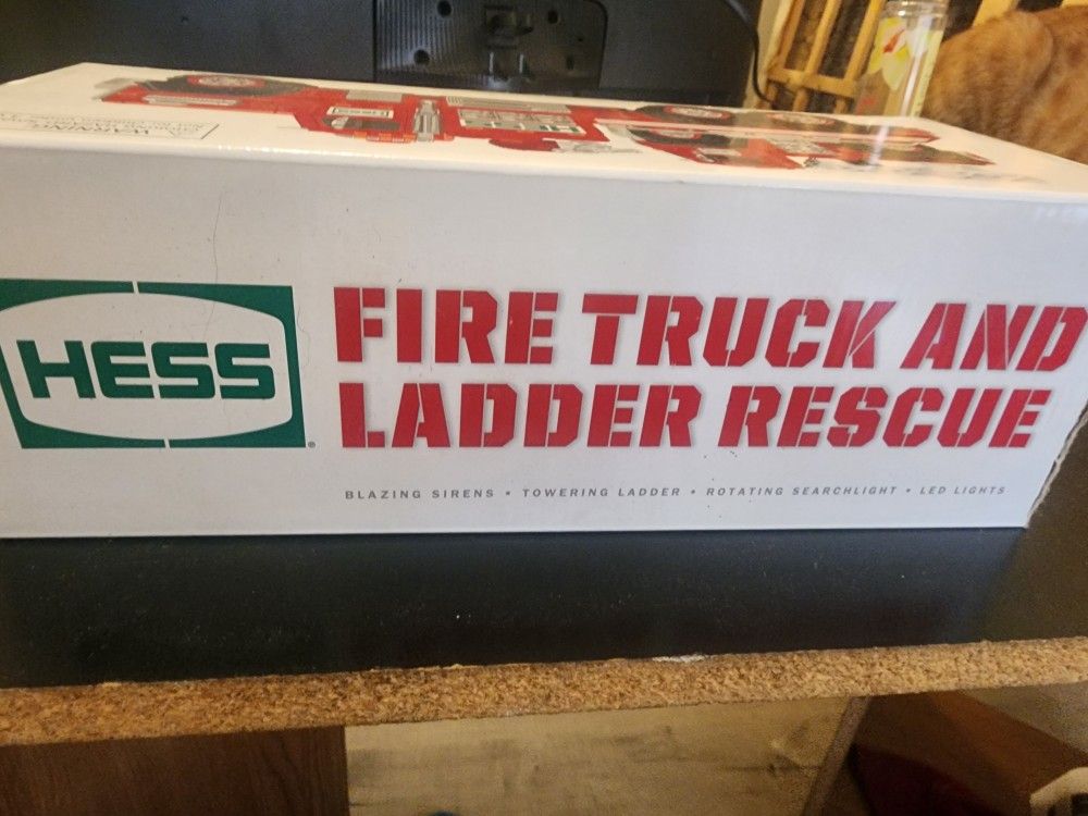 Hess Fire Truck And Ladder Rescue 2015