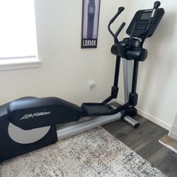 Life Fitness INX Elliptical Cross-Trainer for Home Gym