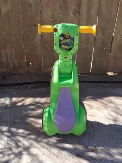 Nickelodeon TMNT Ride 2 Scoot, Multicolor with Sound