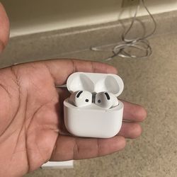 Apple AirPods gen 4