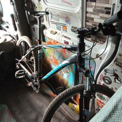 Mountain Bike Giant 2014 Medium Frame