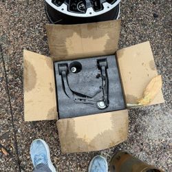 ‘24 Toyota Tundra 4x4 Upper Control Arms