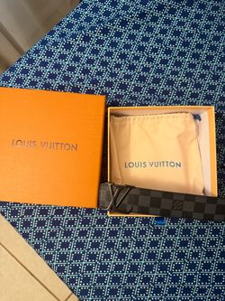 Louis Belt