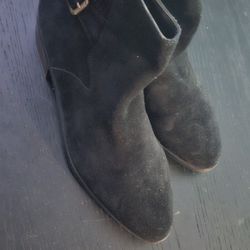 Bella Vita Size 7 Black Ankle High Boots With Zipper And Buckle