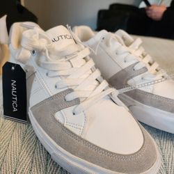 New Mens Size 9.5 Nautica Shoes