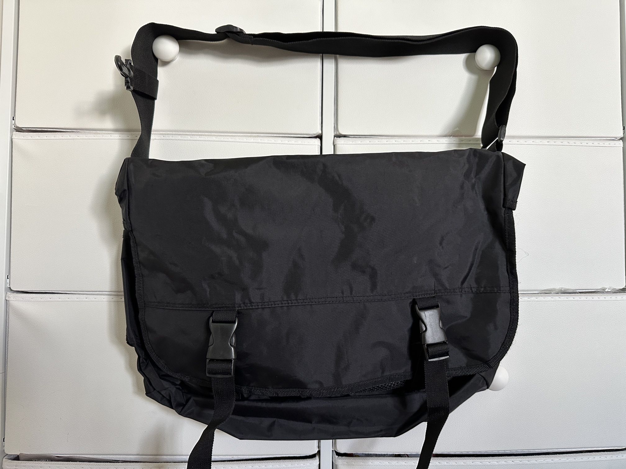 New Black Messenger Canvas Computer Bag  19”x14”