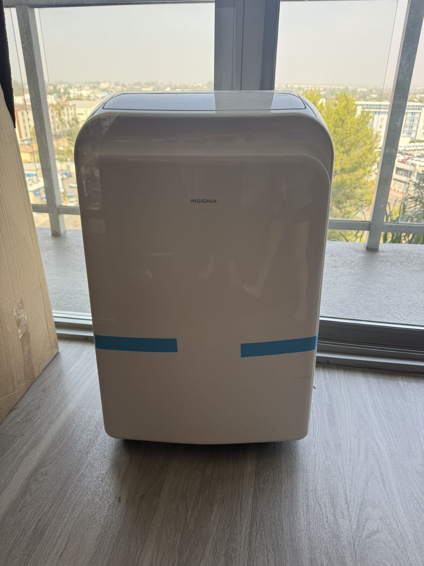 AC Portable- insignia - New