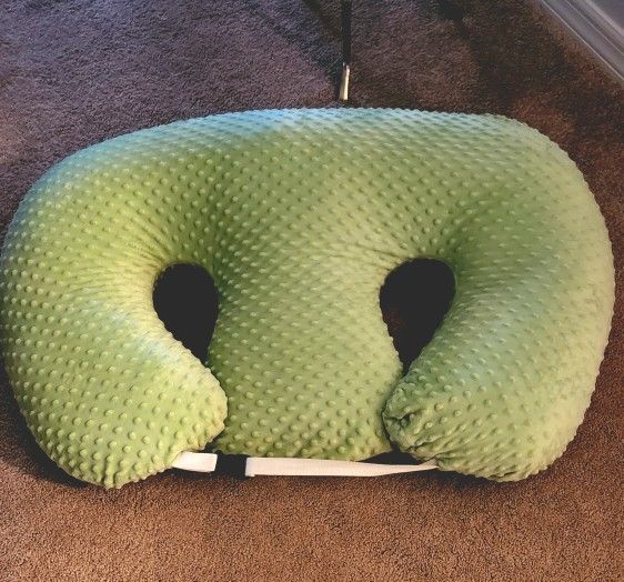 Twins Baby Feeding Pillow From BuyBuy Baby
