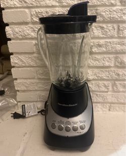Hamilton Beach Wave Action Quiet Blender, 48 Oz Glass Jar Max 800