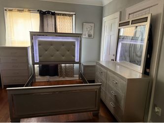 Full  Ashley’s bedroom set