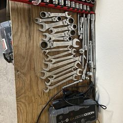 Jump Box, Matco, Tools, Extension, And Wrenches