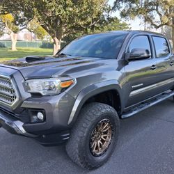 2018 Toyota Tacoma