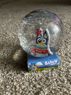 Bluey snow globe