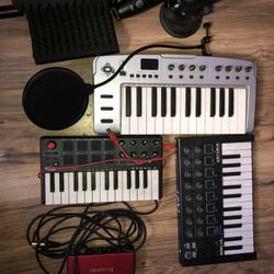 Audio And Keyboards Focustrite Mics