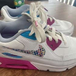 Nike Air Max 90 LTR SE Size Big Kids 2Y