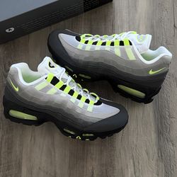 Nike Air Max 95 Neon Big Bubble