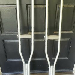 Crutches In Simi Valley For $15
