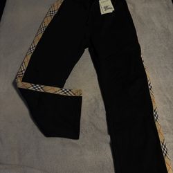 Burberry sweats (small)