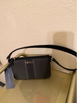 Tommy Hilfiger handbag