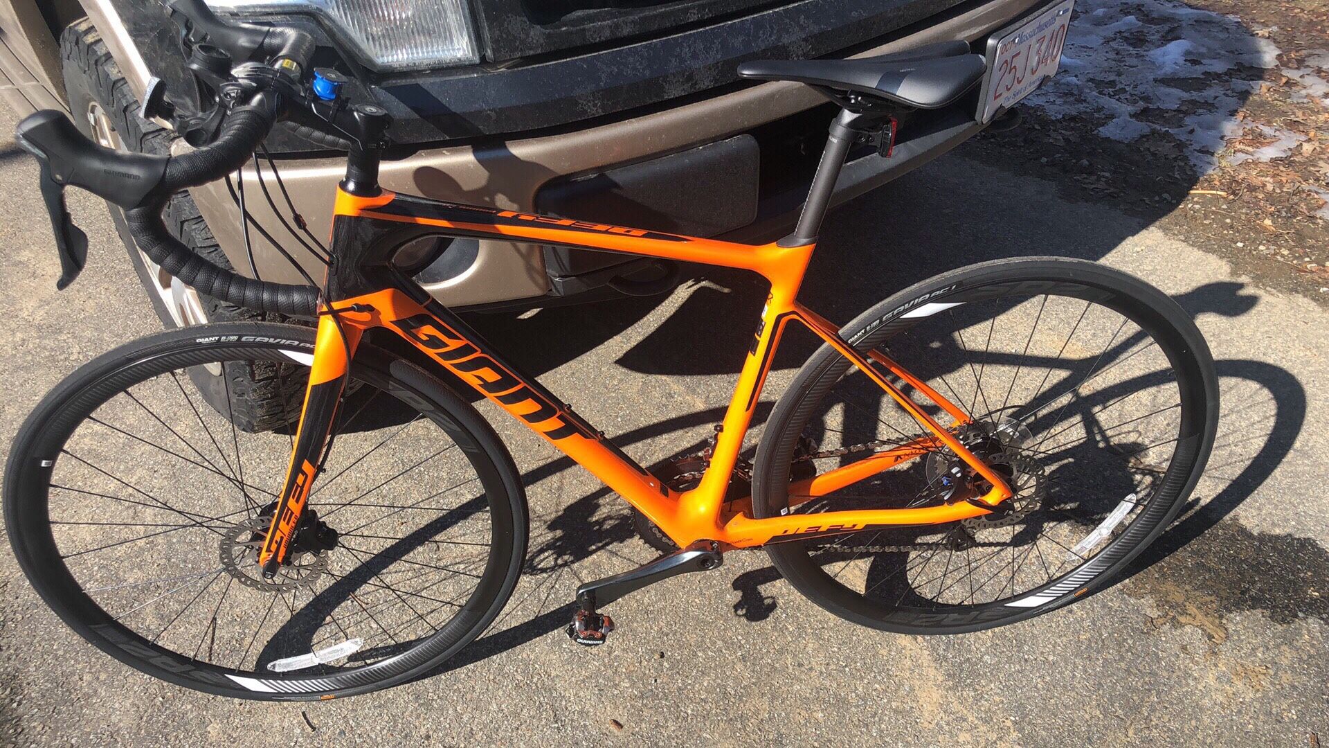Giant Carbon Defy- 54-56 Frame size