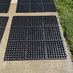 12 3x3 Rubber Connect Industrial Mats
