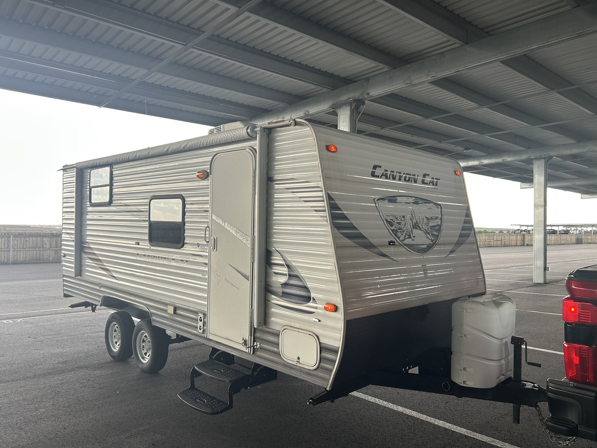 2014 Palomino canon cat Canyon cat model 20FSC
