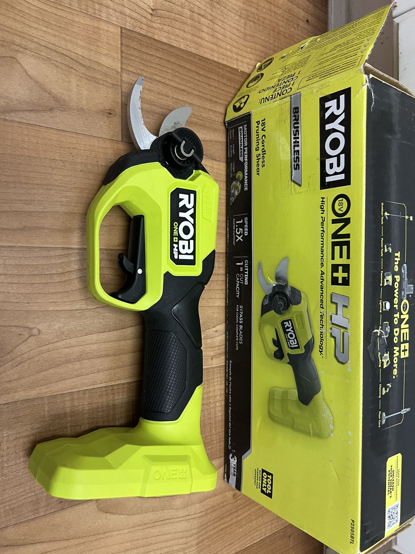 RYOBI ONE+ HP 18V Brushless Cordless Pruner (Tool Only)