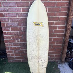 5’6” brog board (great condition)