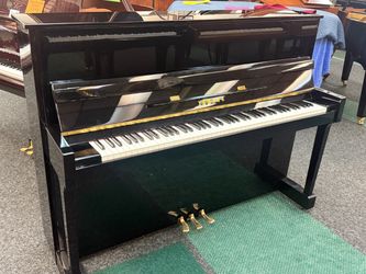 Yamaha T116 Studio Piano