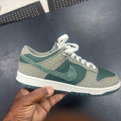 Nike Dunk Low men size 10