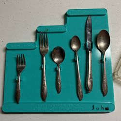 6 Pc 1847 Rodger’s Brothers  Step Up  Children’s Silver Plate Set