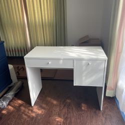 IKEA SYVDE Desk/Dressing Table