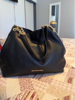 Women purse Michael Kors