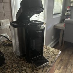 Nesspresso Machine 