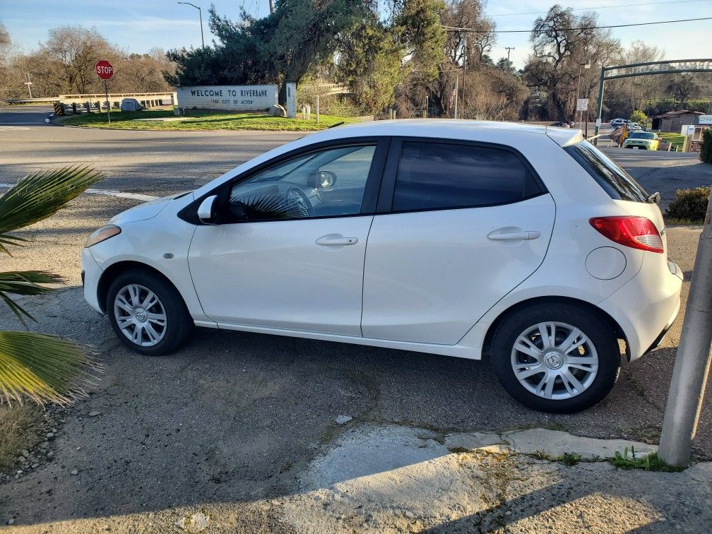 2011 Mazda Mazda2