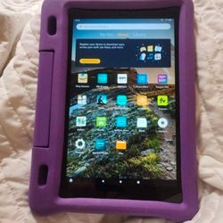 Amazon Fire HD 10 9th Gen (2019) 10.1" 32GB Black WiFi Alexa Fire With Case