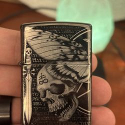 Zippo Neal Taylor Skull Dreads Street Chrome Lighter
