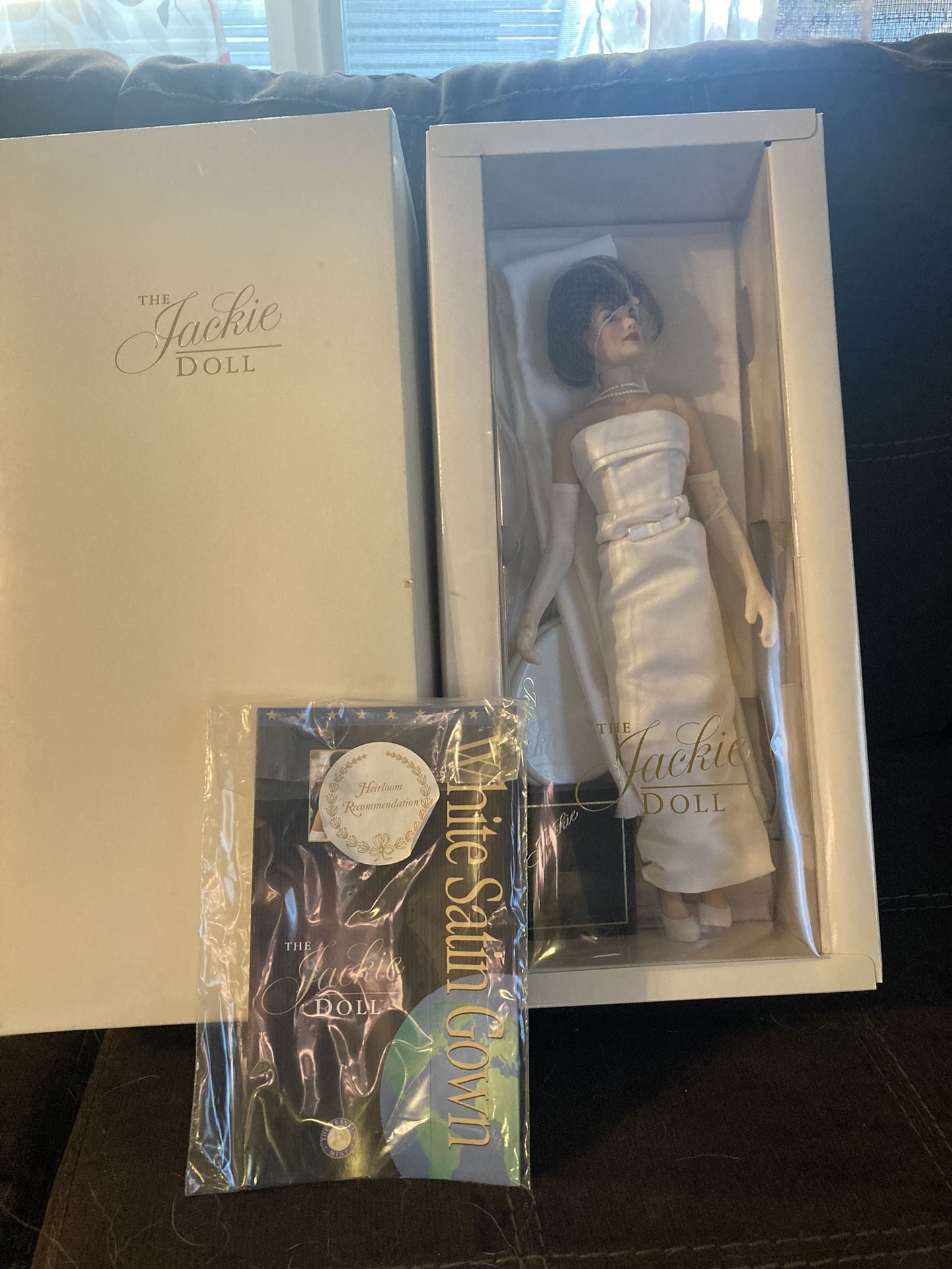 Franklin Mint Jackie Kennedy Doll,Outfits,Closet
