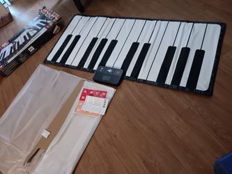 FAO Schwarz Giant Dance-On Piano Mat
