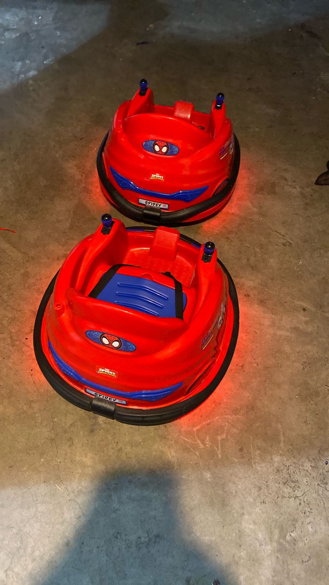 Bebé Spiderman Carro