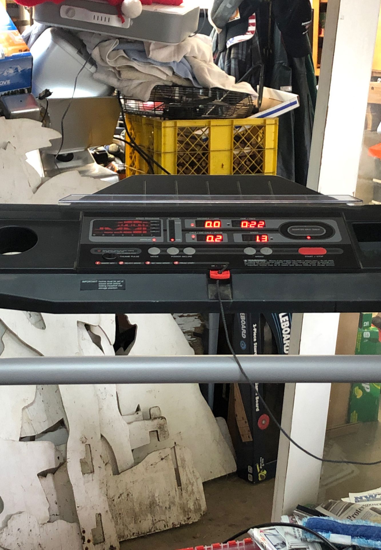 PRO FORM 625 EX wide deck Treadmill** make an OFFER for Sale in Edmonds