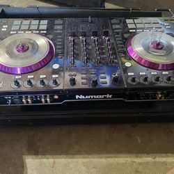 Numark Ns7 iii (custom skin and case)