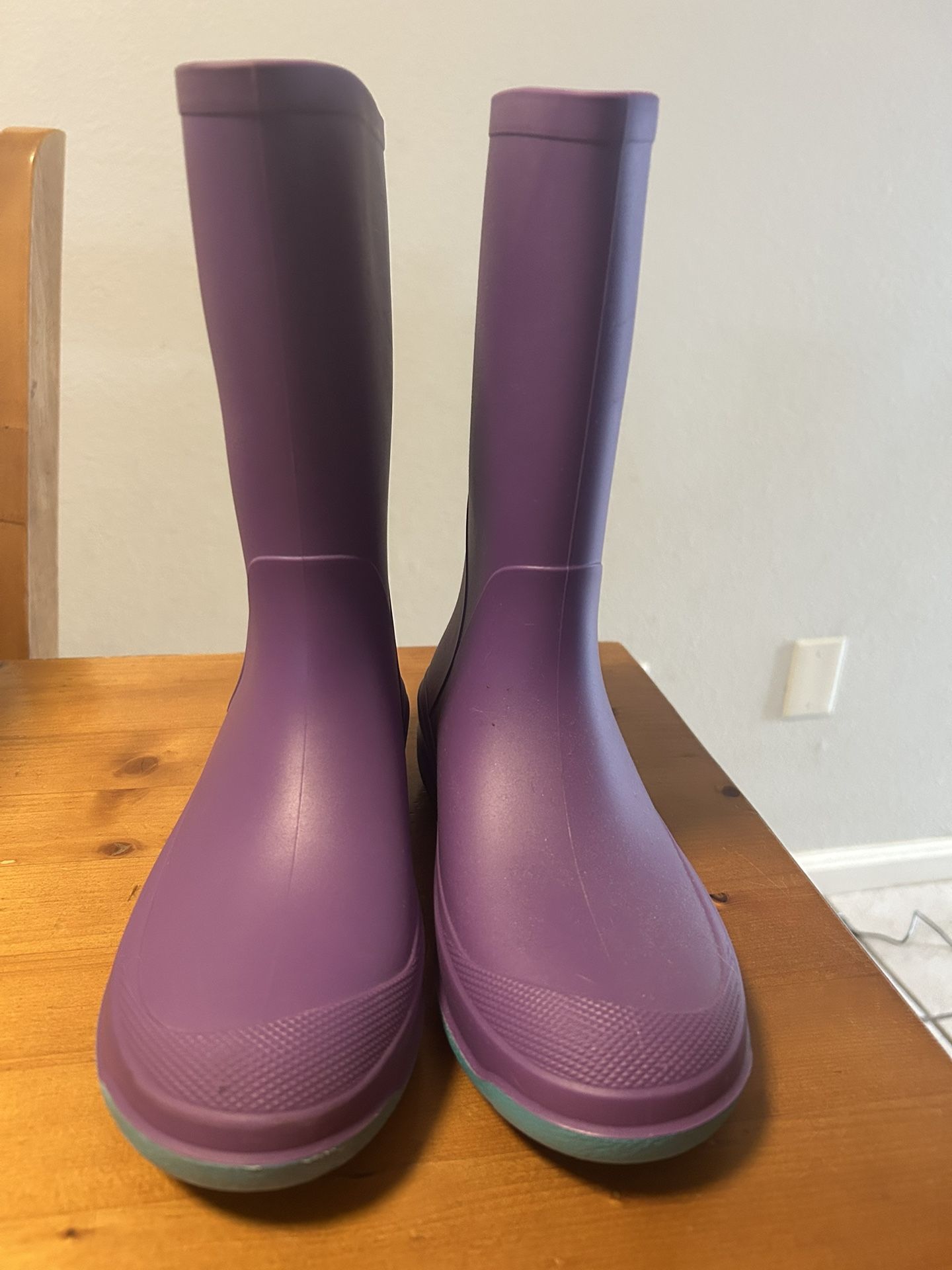 Girls Size 1 purple Rain Boots Cat And Jack