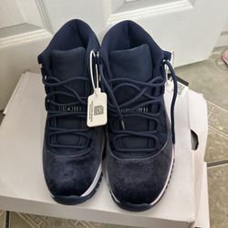 Woman’s Air Jordan 11 Retro 'Midnight Navy Velvet'