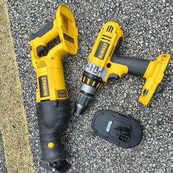 Dewalt Sawsaw And Drill One Battery No Charger 